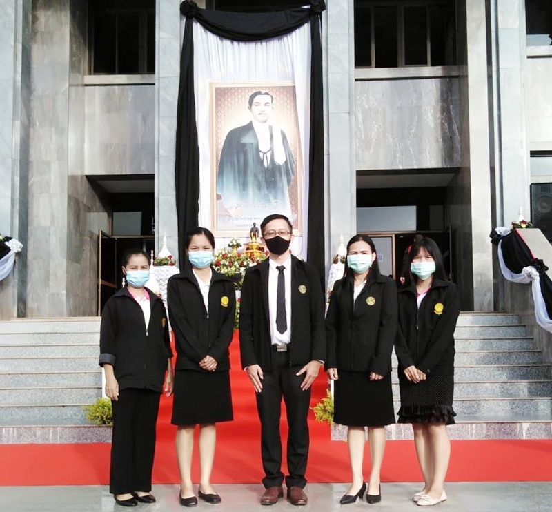﻿ สำนักงานบังคับคดีกลุ่มจังหวัดที่ 4 (Sandbox) ร่วมวางพวงมาลาถวายสักการะ เนื่องใน 